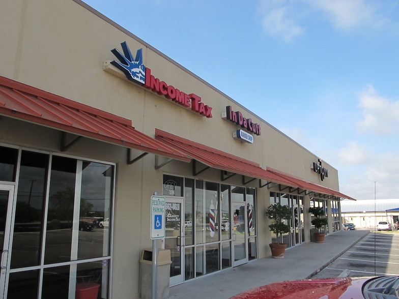 8250-Fm-78-Converse-TX-Building-Photo-1-Large